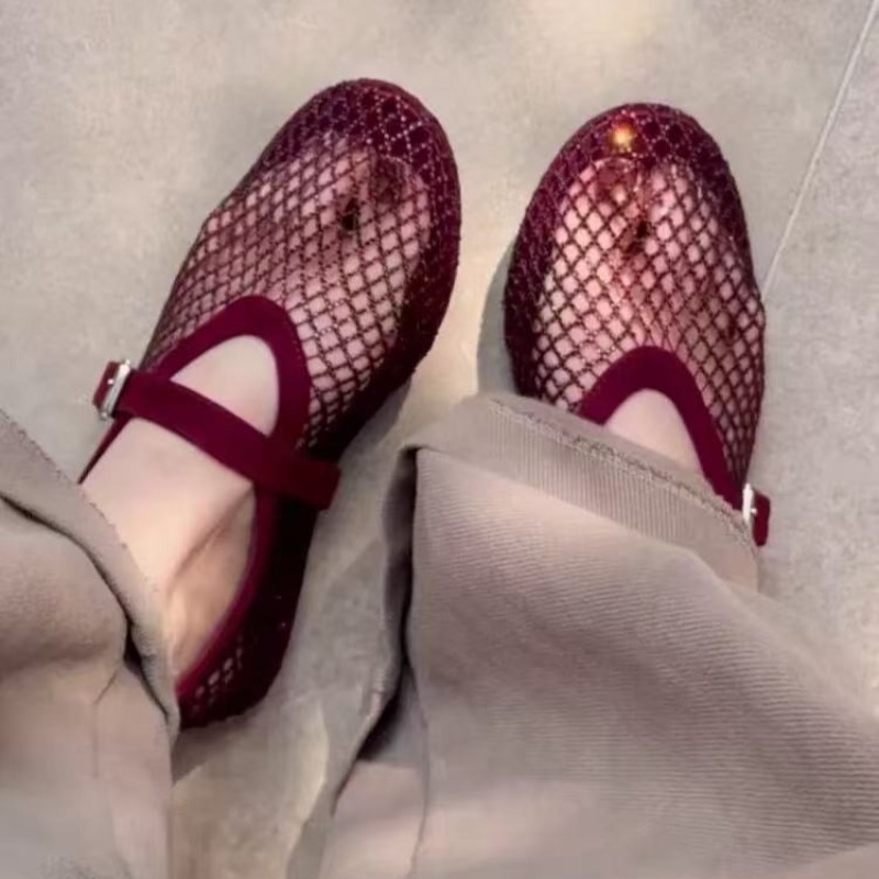 Women'S Fashion Sandals - Женские туфли-мэри-джейн с полым верхом из