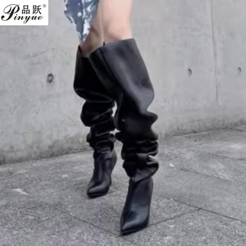 Women Fashion Over 40 - Женские модные сапоги в стиле Runway