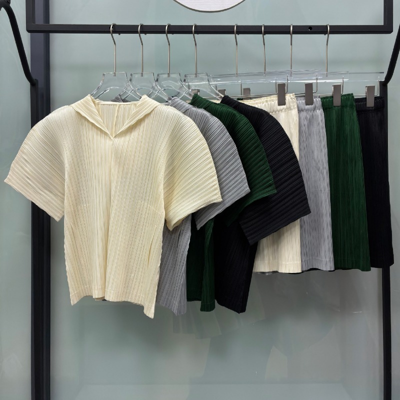 Комплект из плиссированного ху – обзор и цена Women'S Fashion Sweatshirts
